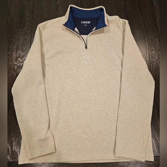 Izod 1/4 Zip Pullover - Picture 1 of 4